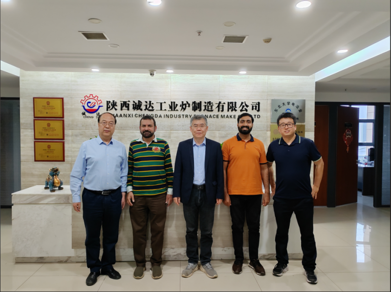 深度交流，共謀發(fā)展！巴基斯坦客戶到訪探討 80T 交直流電弧爐