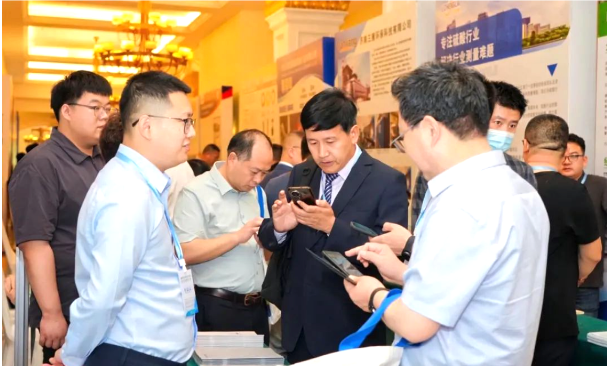 聚焦行業(yè)發(fā)展！公司高層出席 2025 重有色金屬先進(jìn)冶金研討會(huì)